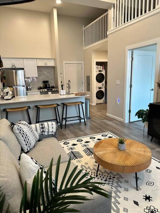 Apartment Haven, Walk To Little Italy & Wooster Square
