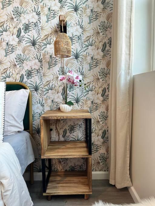 Haven, Walk To Little Italy & Wooster Square Apartment *